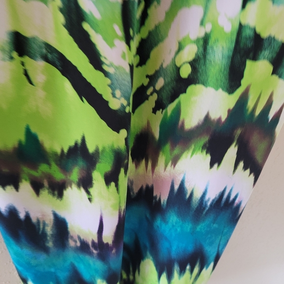 Rue 21 purple and green maxi dress. Razor back straps. Size medium. - Picture 6 of 10